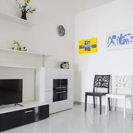 Prázdninový dům Villetta Blanca Torre Lapillo